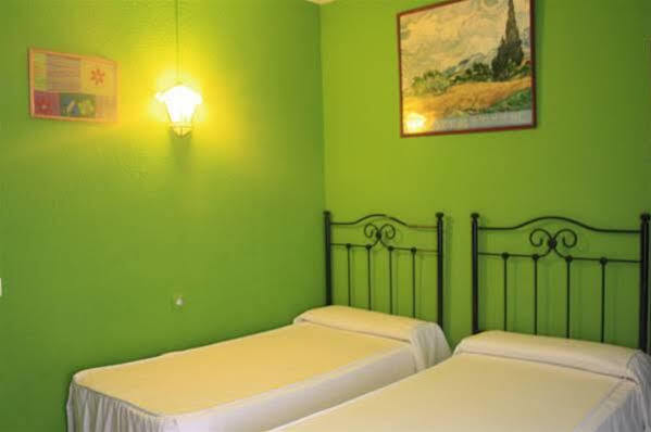 קורדובה Hostal Funky By Arc House מראה חיצוני תמונה